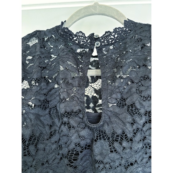 EUC wild fable Elegant Black Lace Long Sleeve Top in Size Medium - Picture 11 of 11